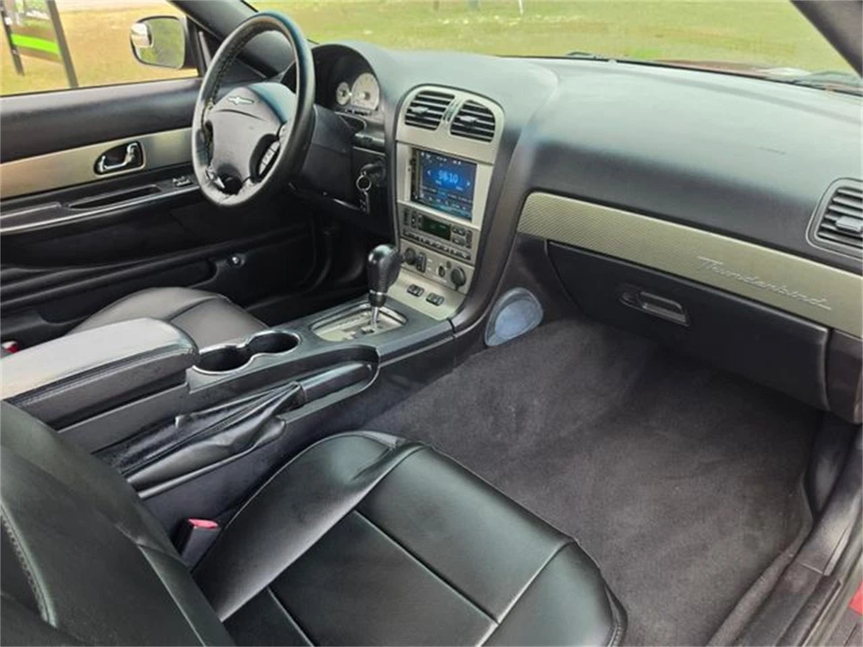 2004 Ford Thunderbird 11th Gen - Image 29 of 31