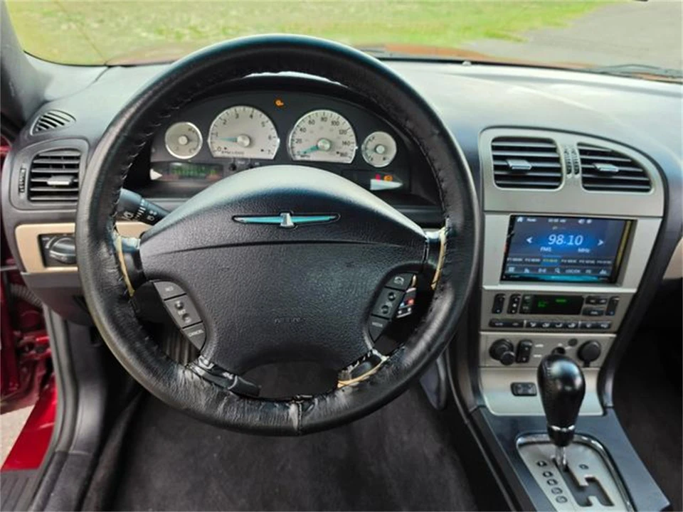 2004 Ford Thunderbird 11th Gen - Image 17 of 31