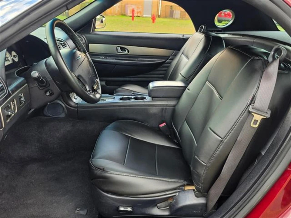 2004 Ford Thunderbird 11th Gen - Image 15 of 31