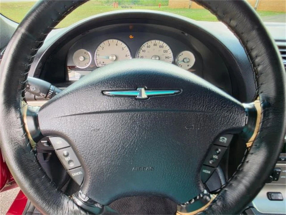 2004 Ford Thunderbird 11th Gen - Image 18 of 31