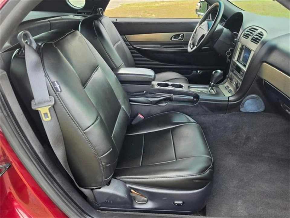 2004 Ford Thunderbird 11th Gen - Image 28 of 31