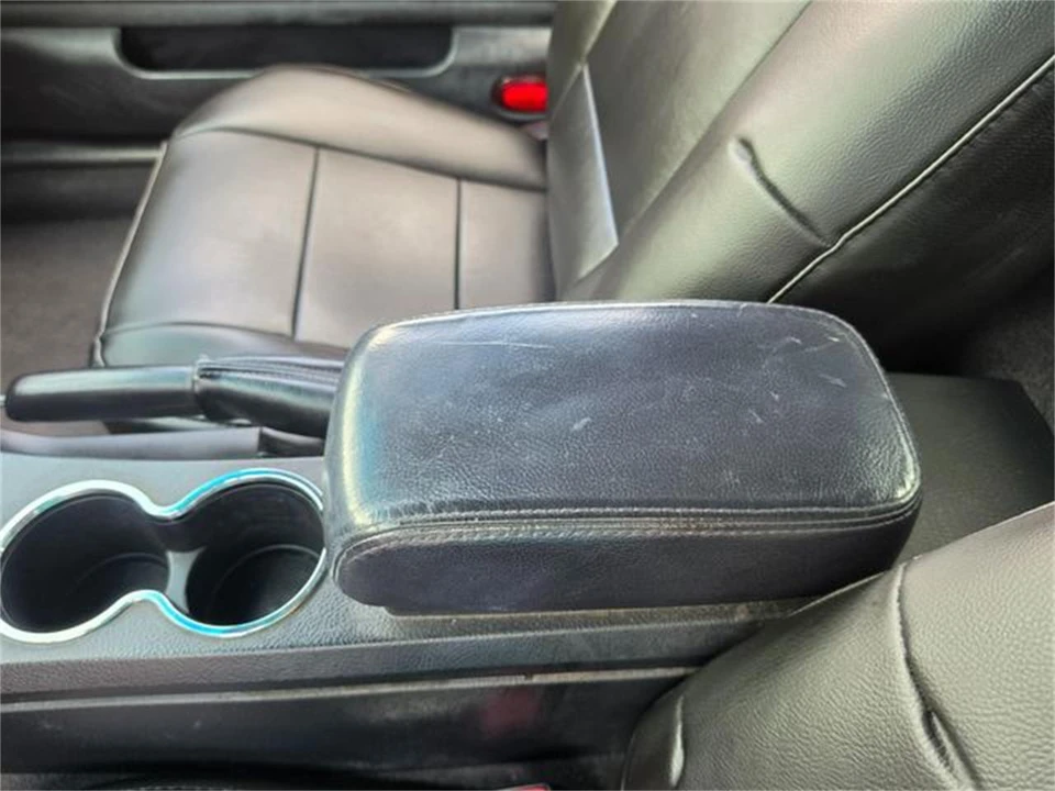 2004 Ford Thunderbird 11th Gen - Image 24 of 31