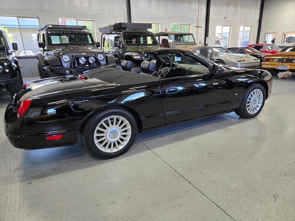 2004 Ford Thunderbird 11th Gen - Image 10 of 27