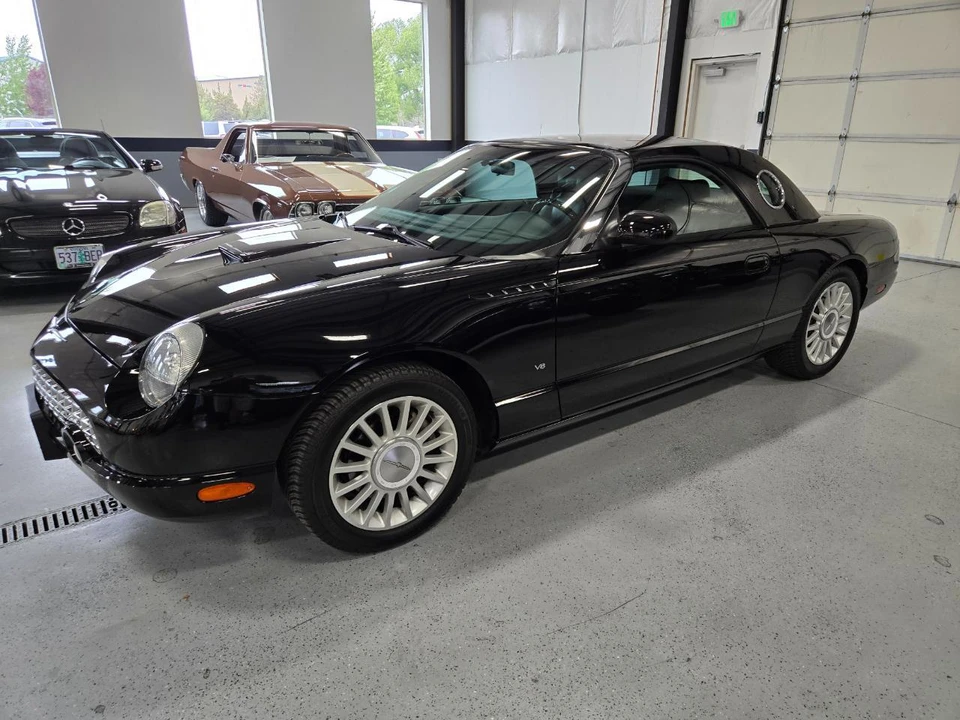 2004 Ford Thunderbird 11th Gen - Image 3 of 27