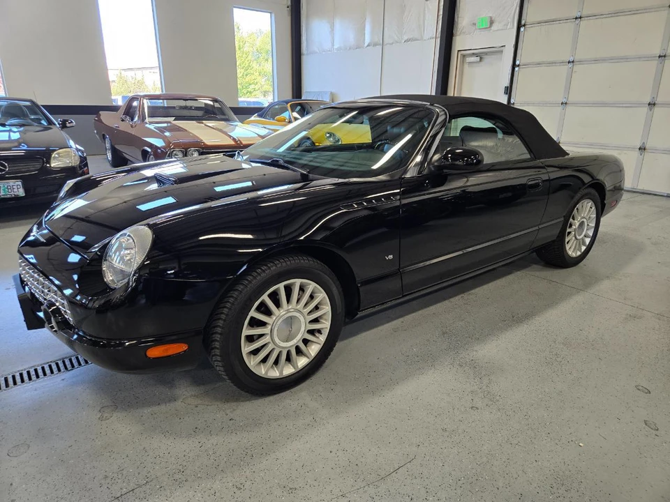 2004 Ford Thunderbird 11th Gen - Image 2 of 27