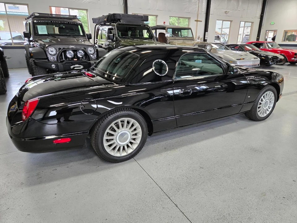 2004 Ford Thunderbird 11th Gen - Image 12 of 27