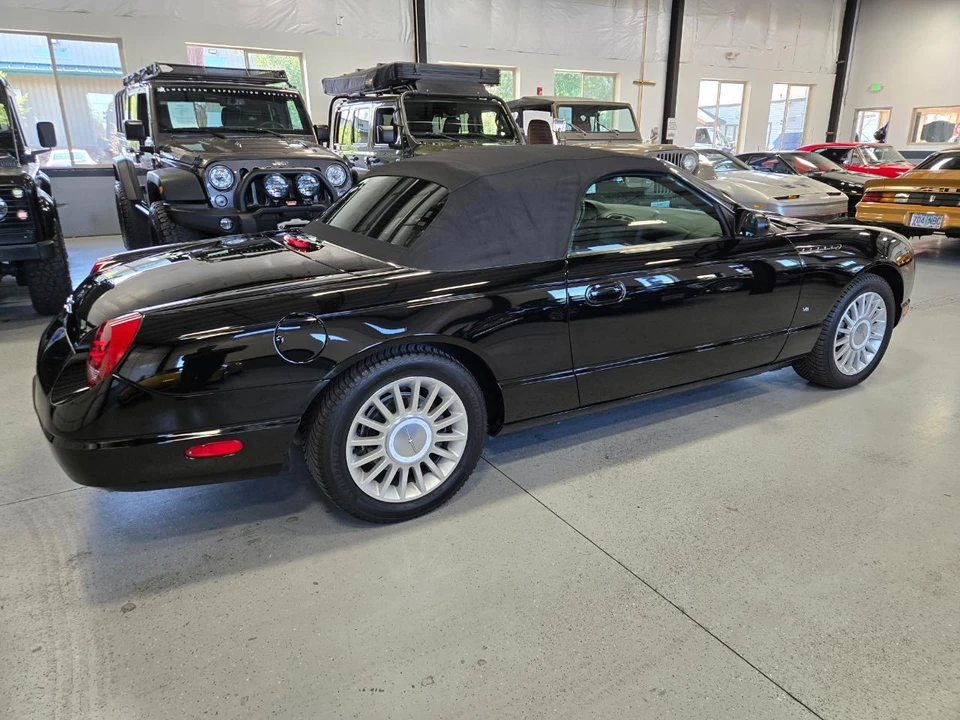 2004 Ford Thunderbird 11th Gen - Image 11 of 27