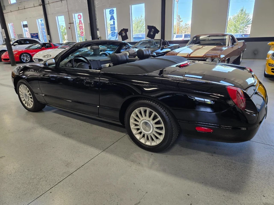 2004 Ford Thunderbird 11th Gen - Image 16 of 27