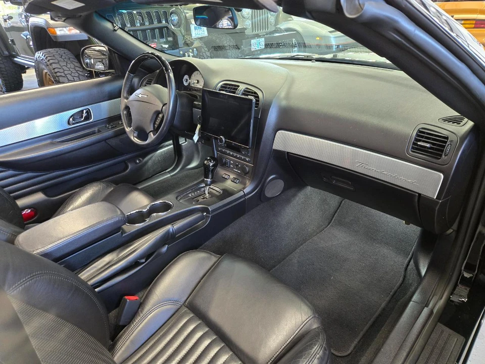 2004 Ford Thunderbird 11th Gen - Image 21 of 27