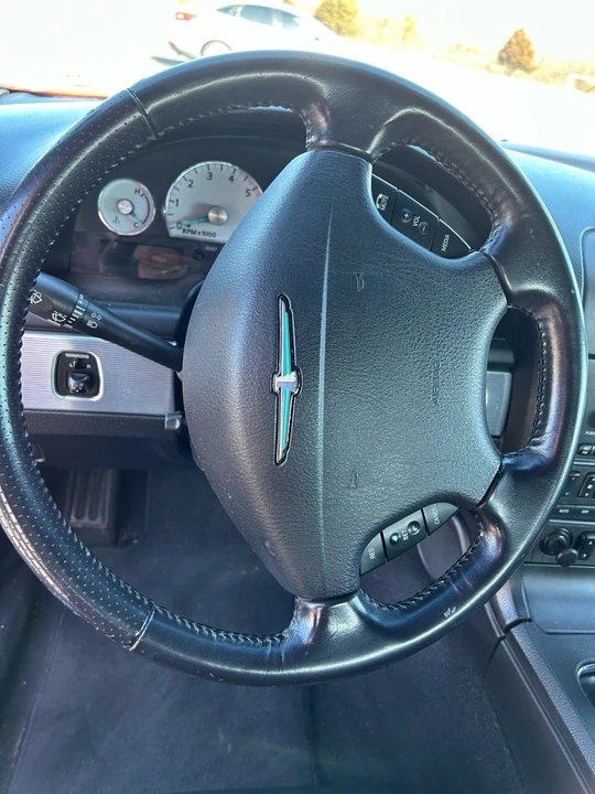 2004 Ford Thunderbird 11th Gen - Image 16 of 19