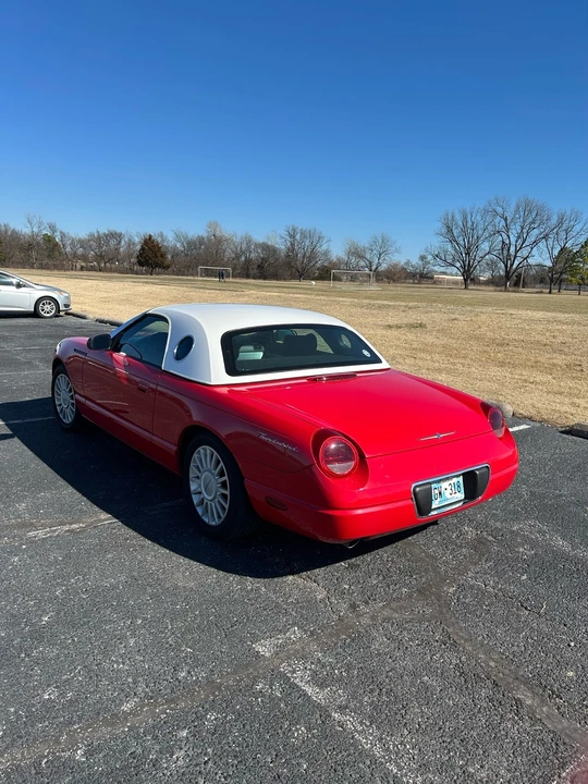 2004 Ford Thunderbird 11th Gen - Image 3 of 19