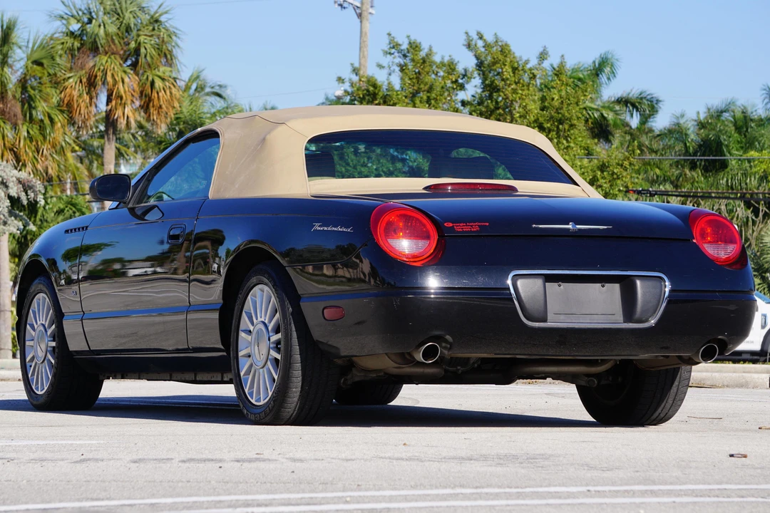 2004 Ford Thunderbird 11th Gen - Image 4 of 31