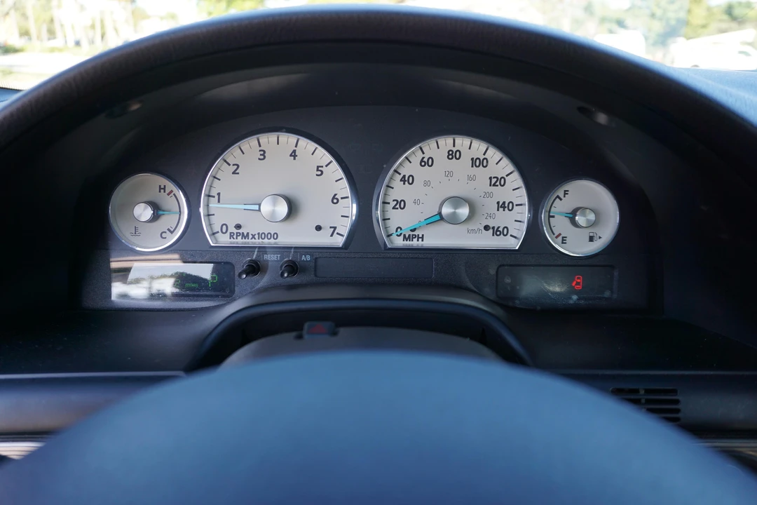 2004 Ford Thunderbird 11th Gen - Image 30 of 31