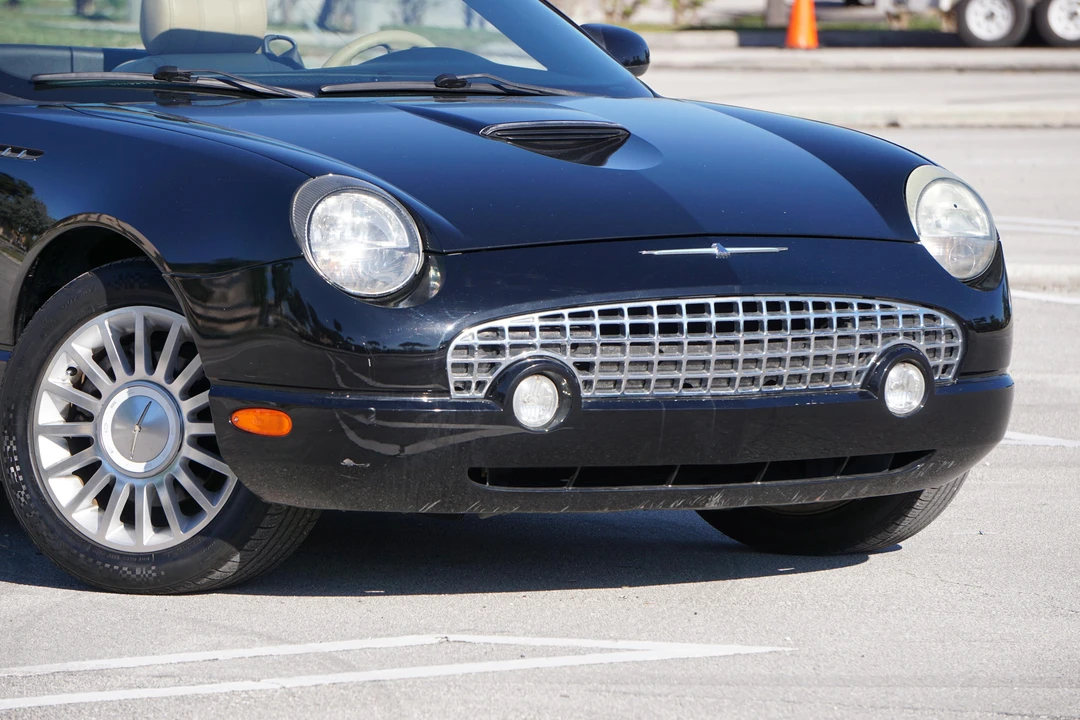 2004 Ford Thunderbird 11th Gen - Image 12 of 31