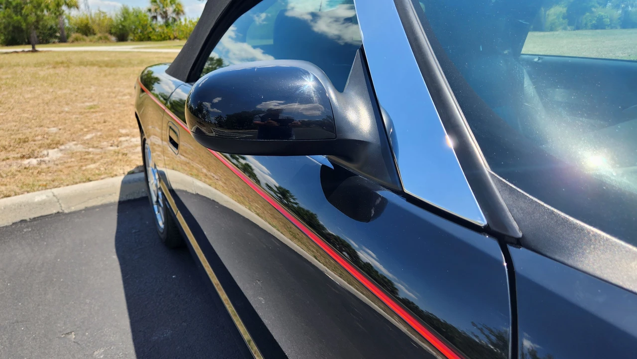 2004 Ford Thunderbird 11th Gen - Image 19 of 31