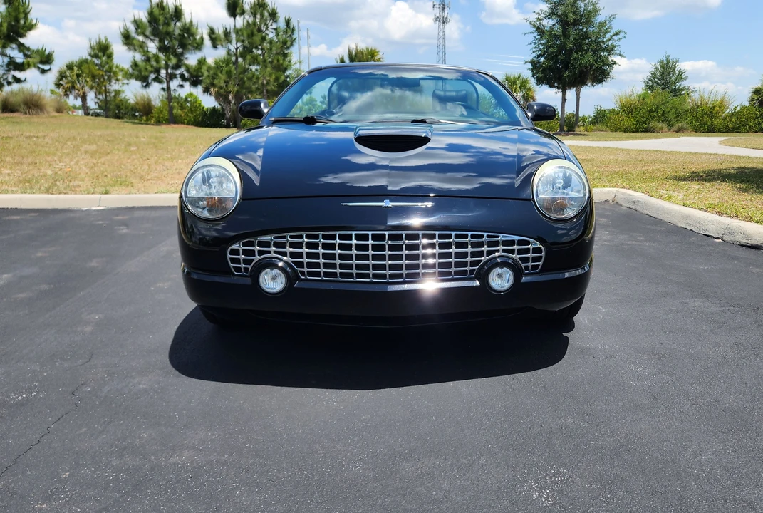 2004 Ford Thunderbird 11th Gen - Image 3 of 31