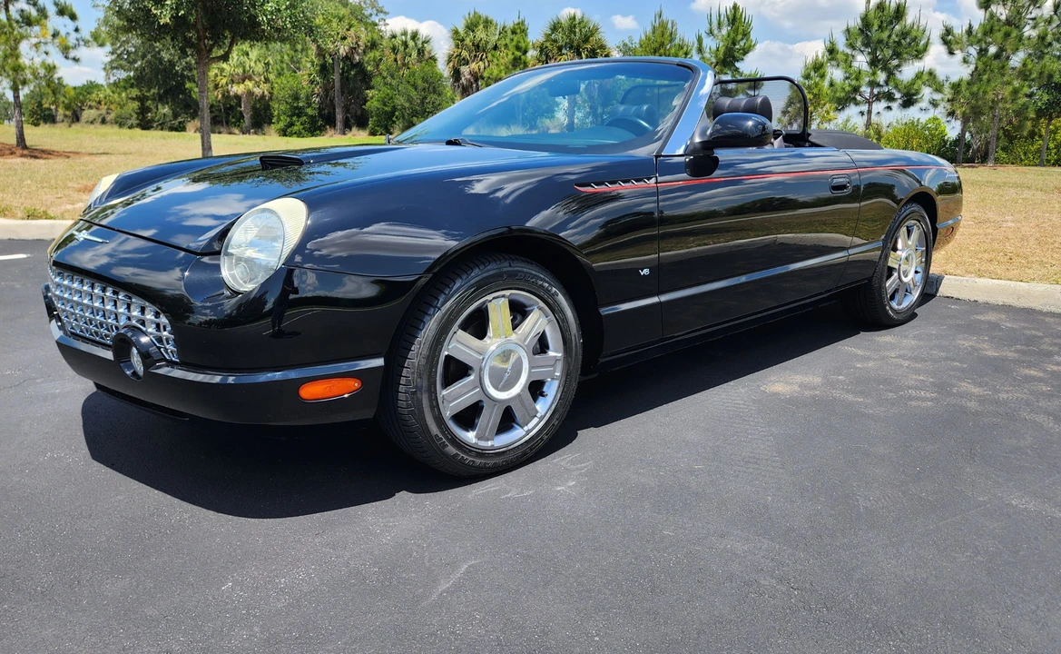 2004 Ford Thunderbird 11th Gen - Image 4 of 31