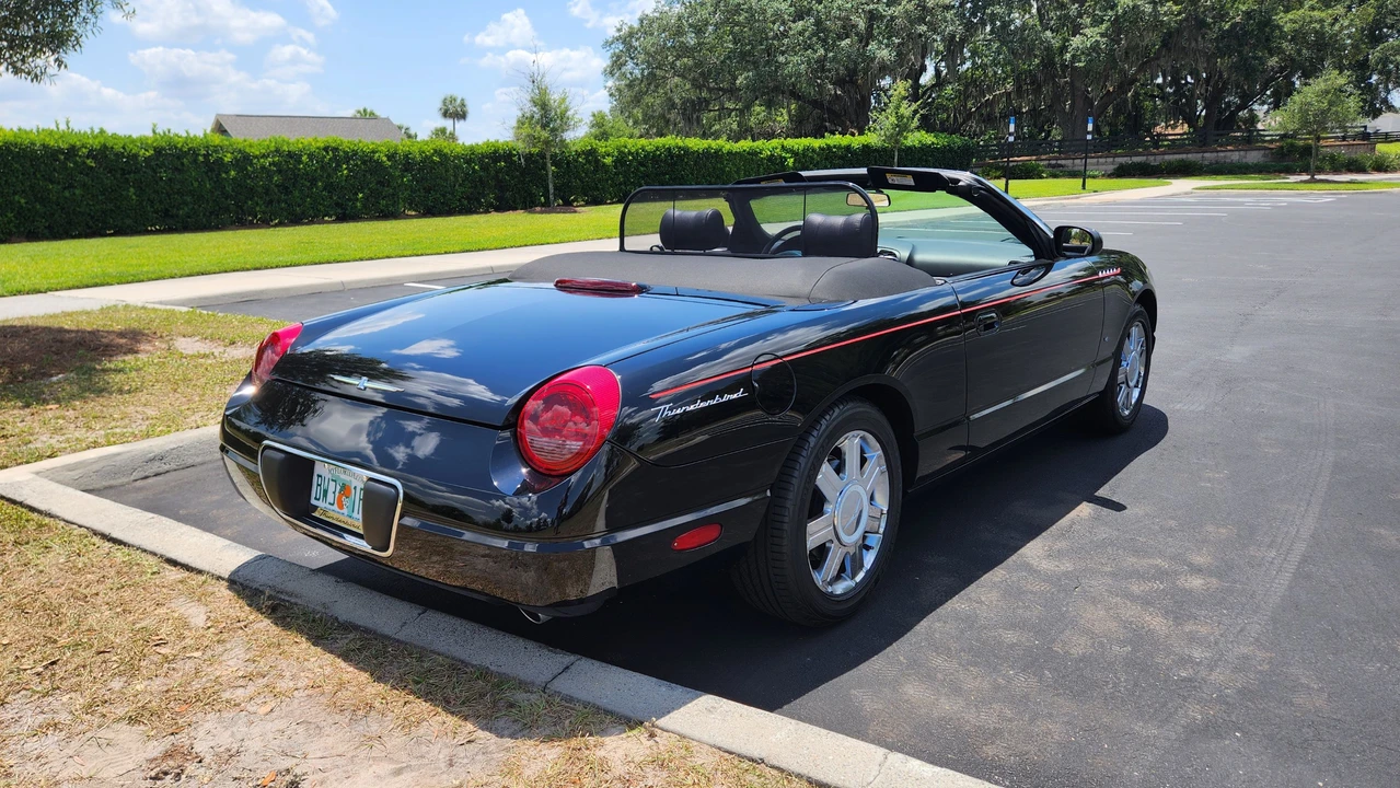 2004 Ford Thunderbird 11th Gen - Image 5 of 31