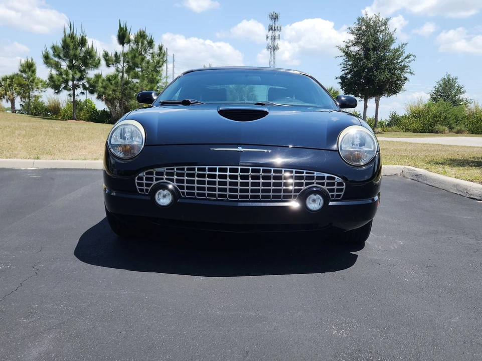 2004 Ford Thunderbird 11th Gen - Image 10 of 31