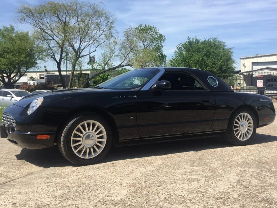 2004 Ford Thunderbird 11th Gen - Image 2 of 12