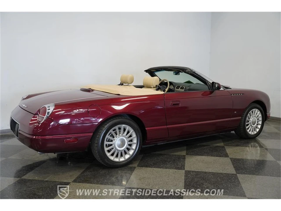 2004 Ford Thunderbird 11th Gen - Image 13 of 31