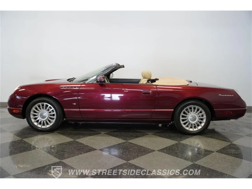 2004 Ford Thunderbird 11th Gen - Image 2 of 31
