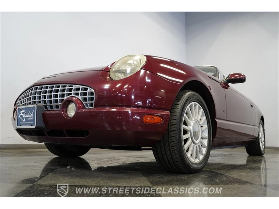 2004 Ford Thunderbird 11th Gen - Image 19 of 31