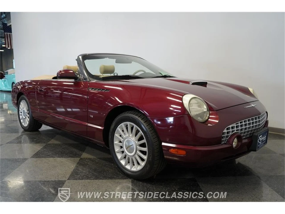 2004 Ford Thunderbird 11th Gen - Image 16 of 31