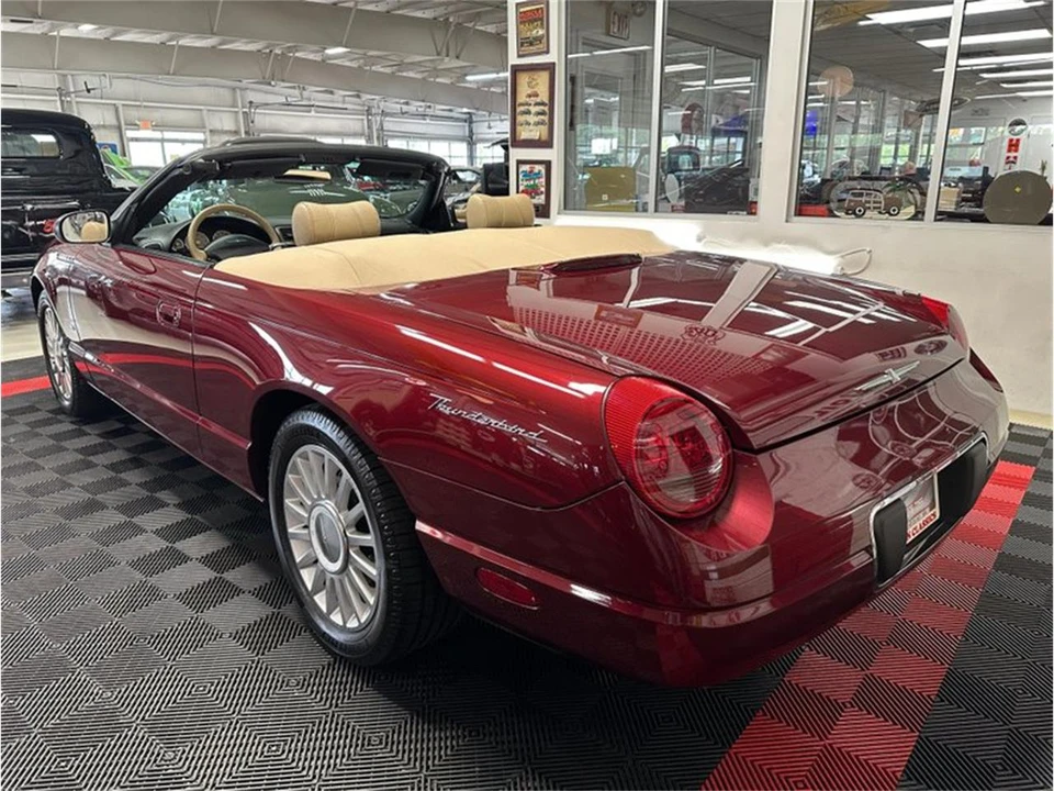 2004 Ford Thunderbird 11th Gen - Image 22 of 31