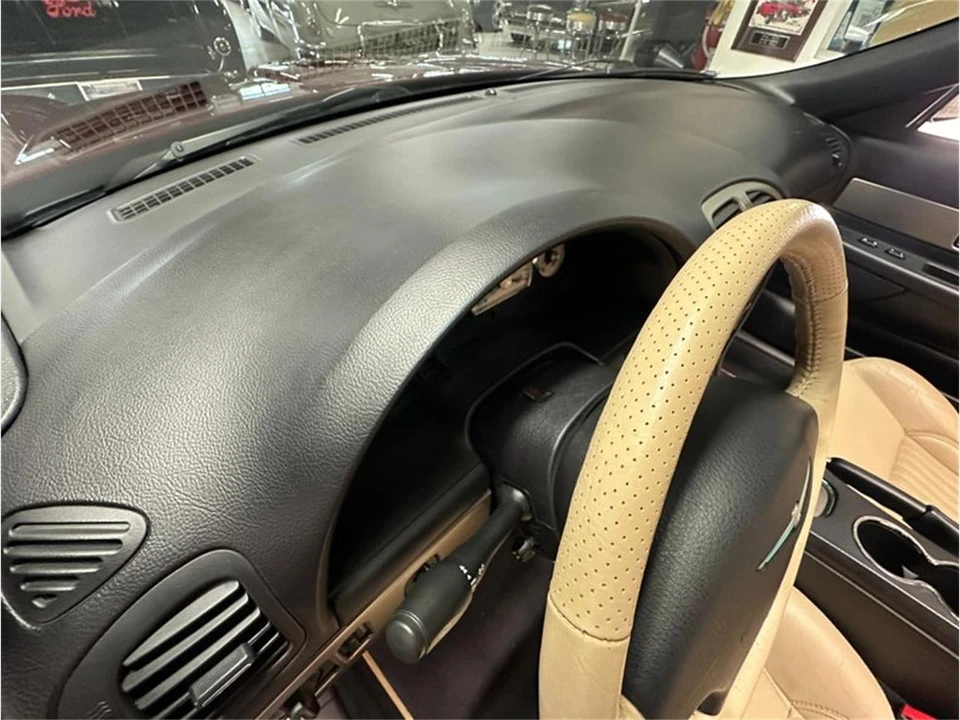 2004 Ford Thunderbird 11th Gen - Image 19 of 31