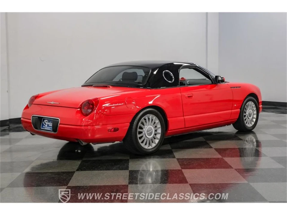 2004 Ford Thunderbird 11th Gen - Image 16 of 31