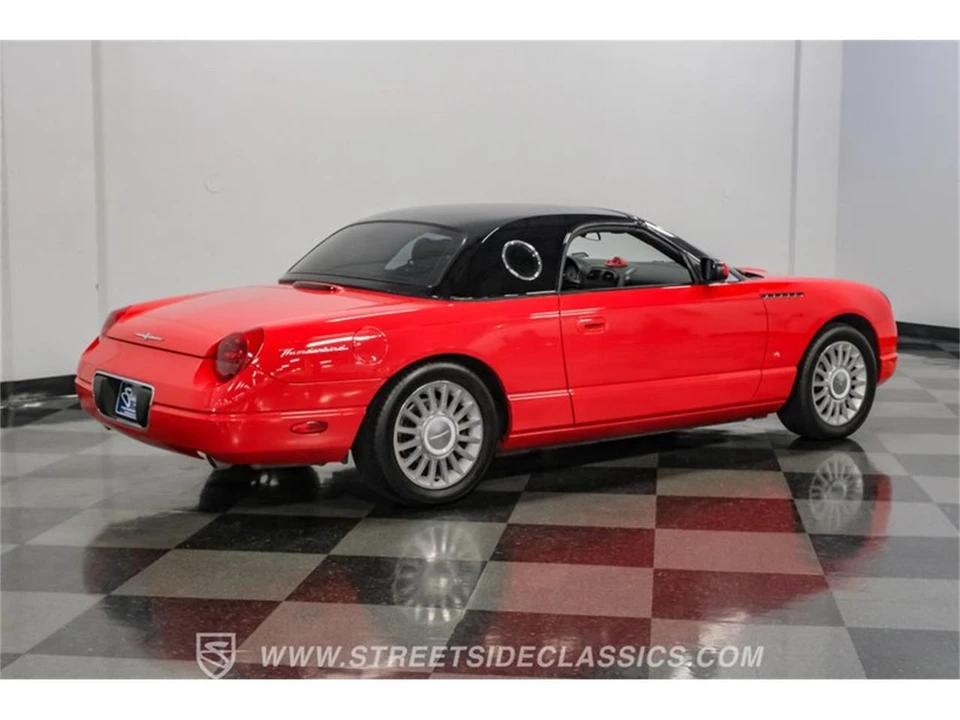 2004 Ford Thunderbird 11th Gen - Image 17 of 31