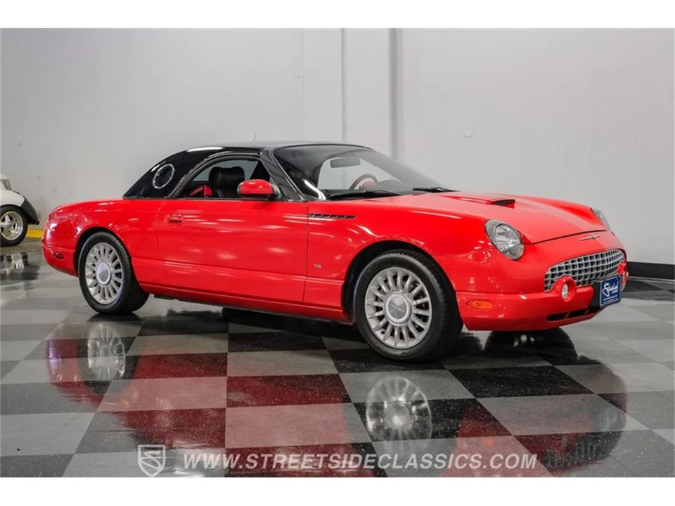 2004 Ford Thunderbird 11th Gen - Image 19 of 31