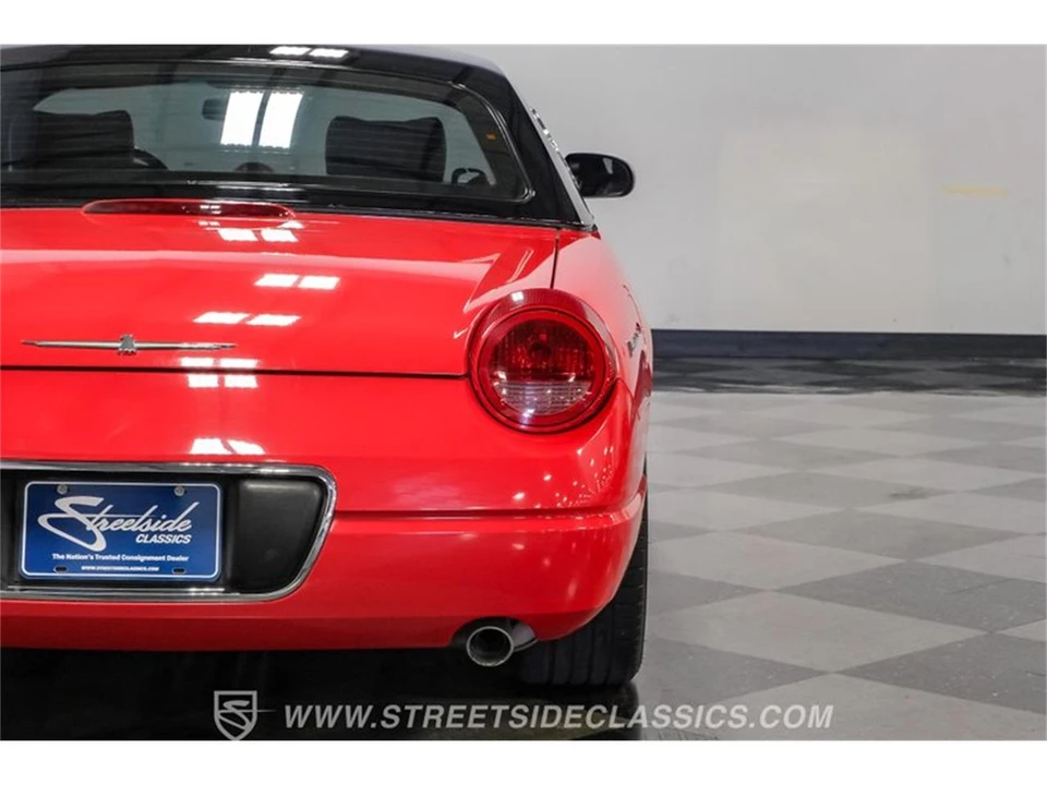 2004 Ford Thunderbird 11th Gen - Image 30 of 31
