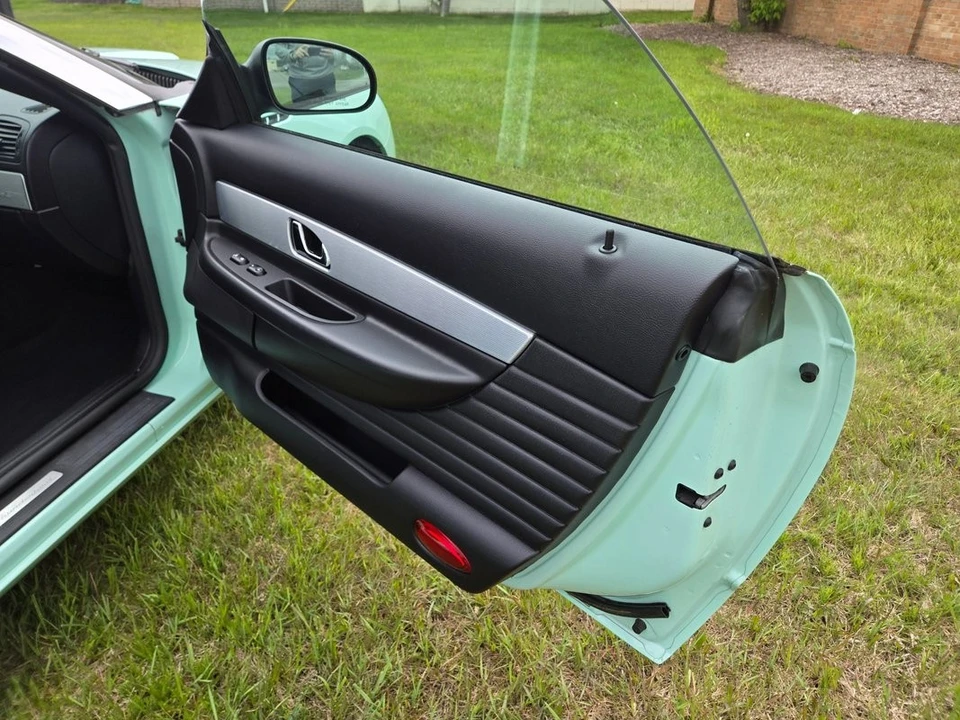 2004 Ford Thunderbird 11th Gen - Image 18 of 21