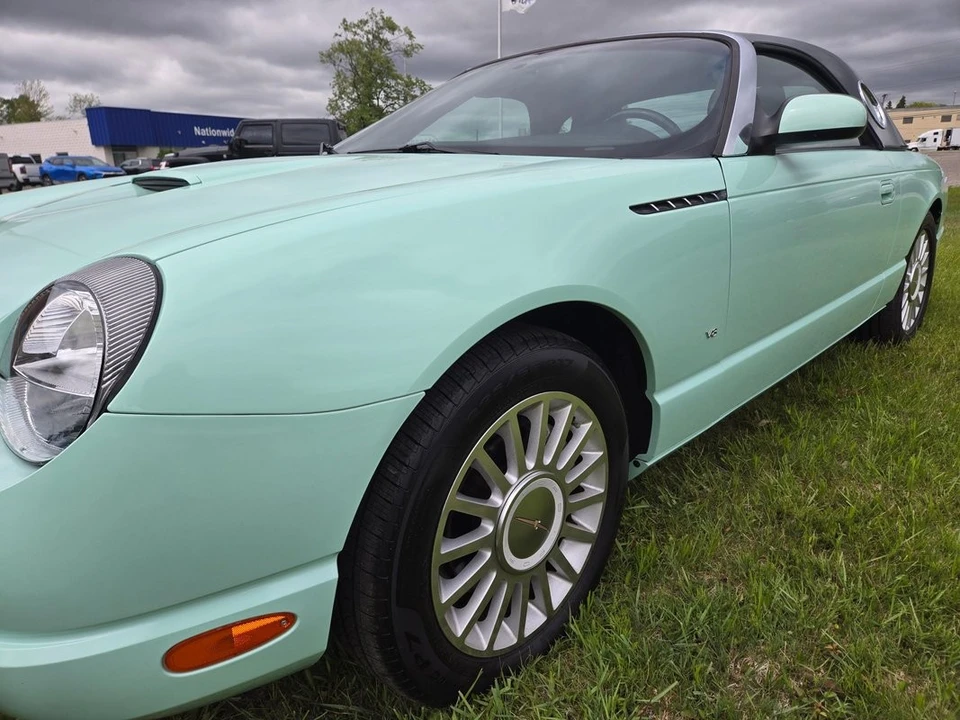 2004 Ford Thunderbird 11th Gen - Image 6 of 21