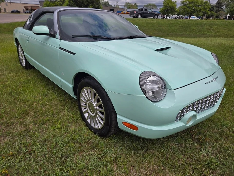 2004 Ford Thunderbird 11th Gen - Image 3 of 21