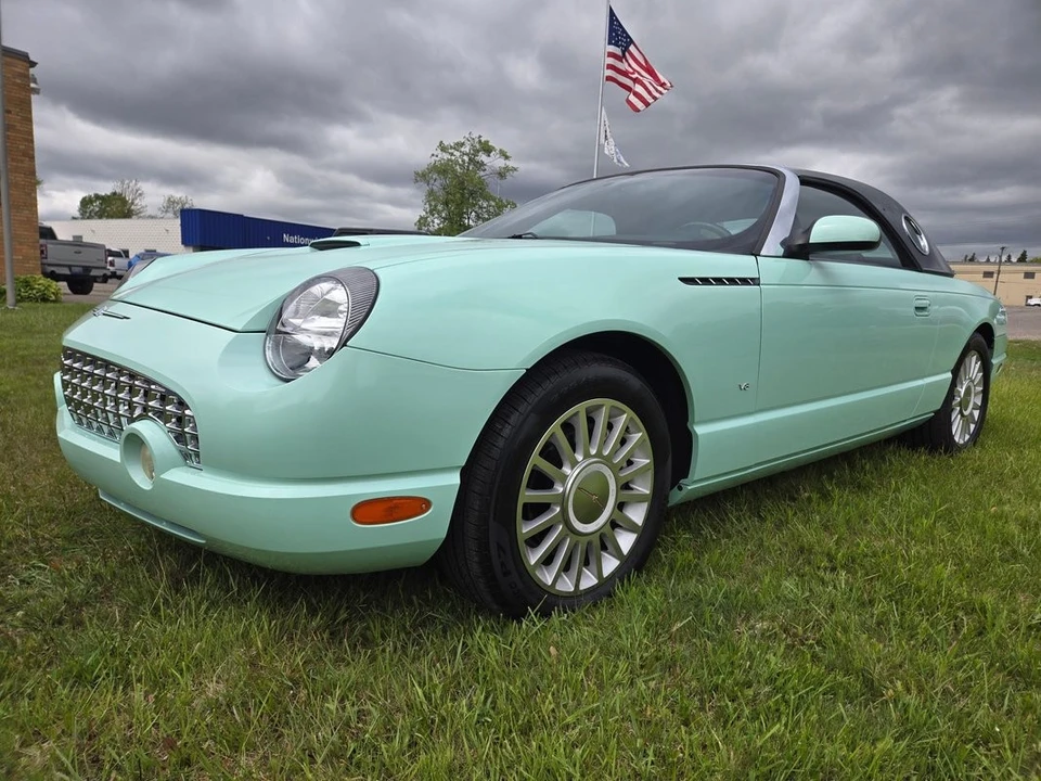 2004 Ford Thunderbird 11th Gen - Image 5 of 21