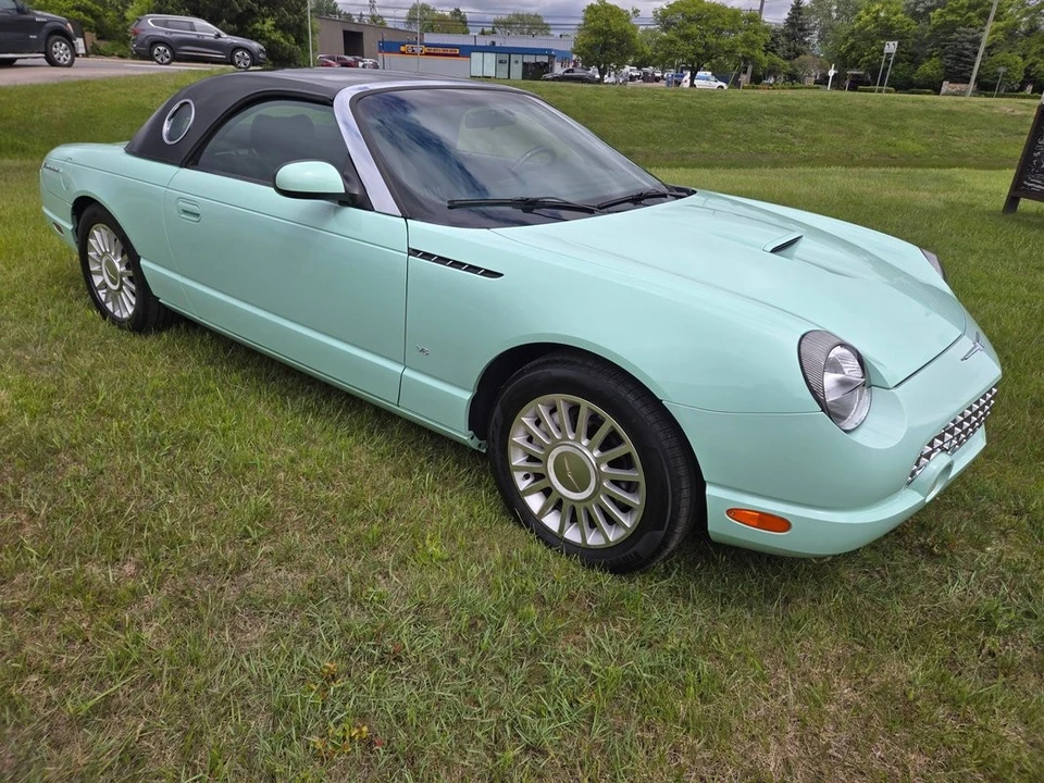 2004 Ford Thunderbird 11th Gen - Image 2 of 21