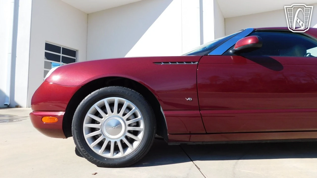 2004 Ford Thunderbird 11th Gen - Image 9 of 21