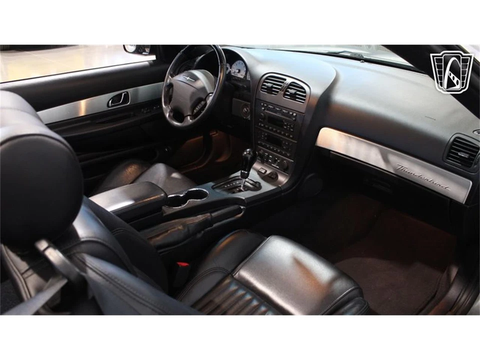 2004 Ford Thunderbird 11th Gen - Image 16 of 31