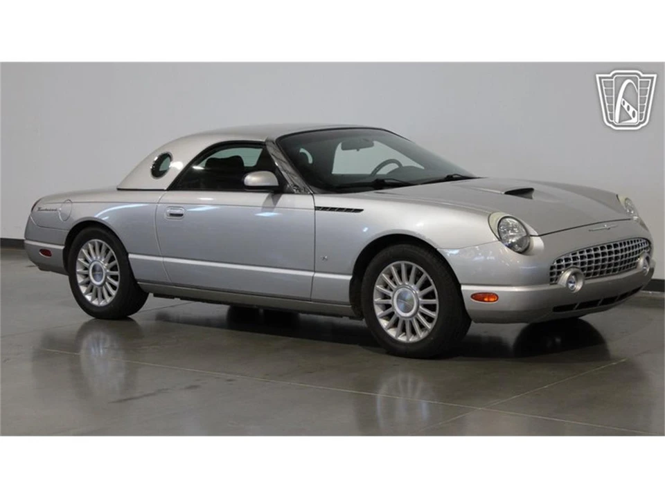 2004 Ford Thunderbird 11th Gen - Image 22 of 31