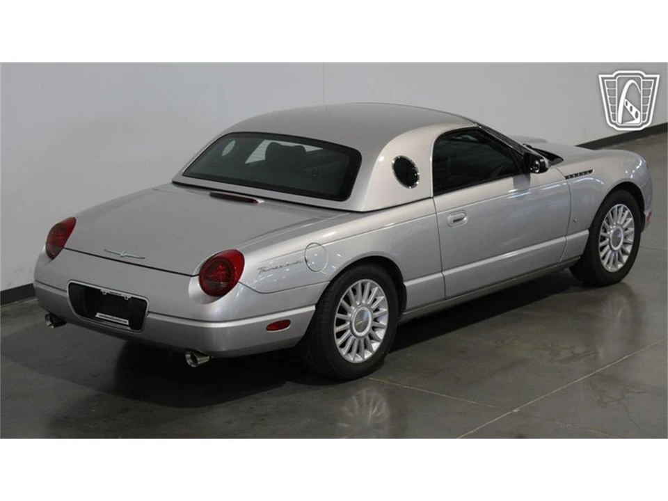 2004 Ford Thunderbird 11th Gen - Image 8 of 31