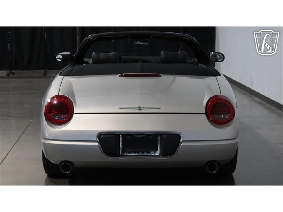 2004 Ford Thunderbird 11th Gen - Image 25 of 31