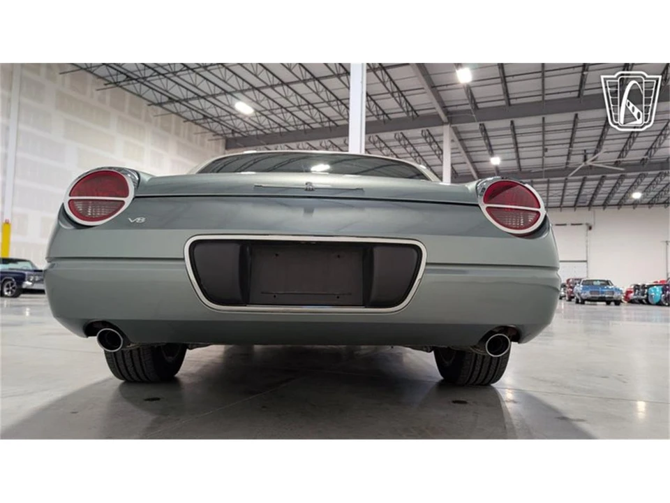 2004 Ford Thunderbird 11th Gen - Image 13 of 31