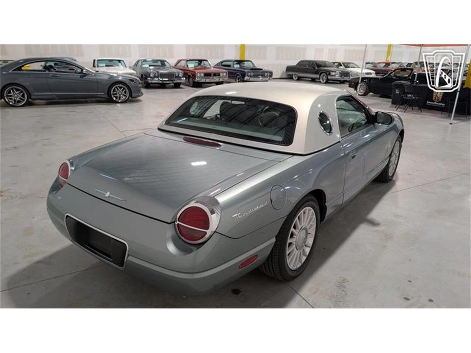 2004 Ford Thunderbird 11th Gen - Image 14 of 31