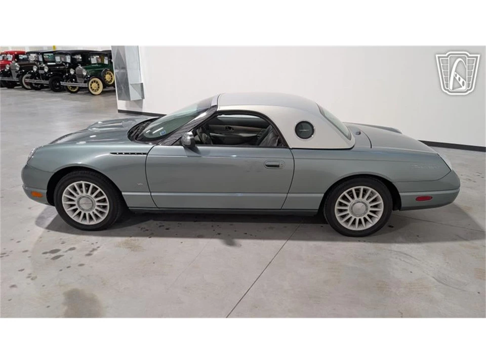 2004 Ford Thunderbird 11th Gen - Image 5 of 31
