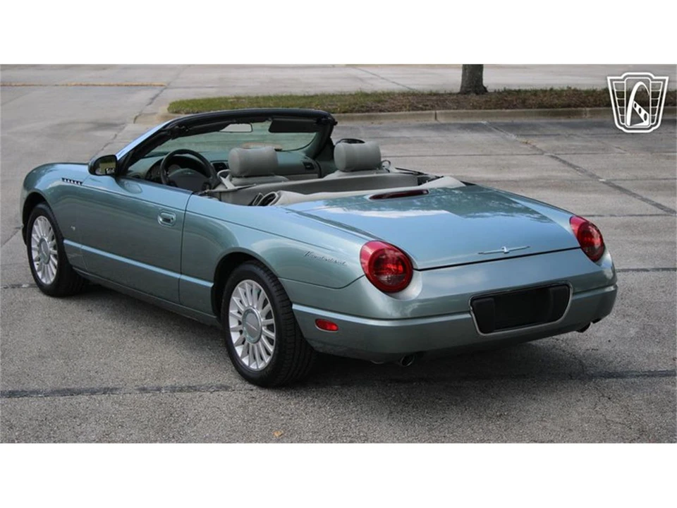2004 Ford Thunderbird 11th Gen - Image 12 of 31