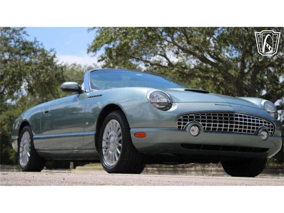 2004 Ford Thunderbird 11th Gen - Image 22 of 31
