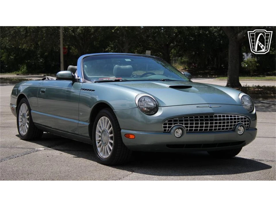 2004 Ford Thunderbird 11th Gen - Image 23 of 31